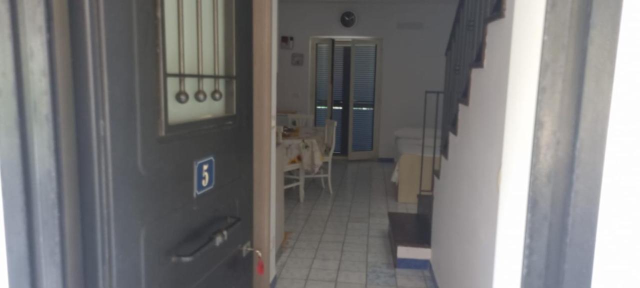 Brigida'S Apartments إيبسوس المظهر الخارجي الصورة